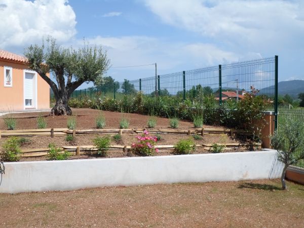 Jade Espaces Verts JADE Espaces Verts jardinier pour l'aménagement de paysage à proximité d'Aix-en-Provence