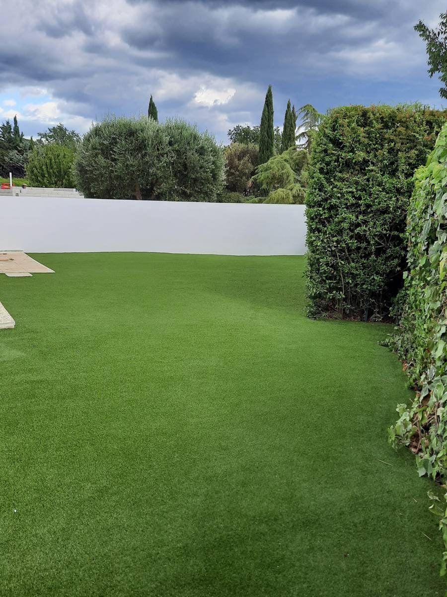Gazon Synthétique Royal Grass Aura dans le Var