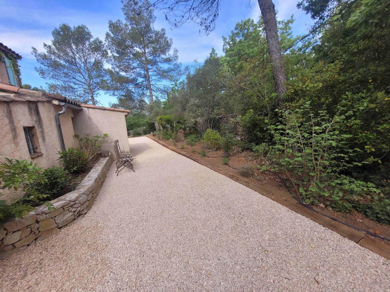 Réaménagement paysager d'une entrée de villa à St Maximin