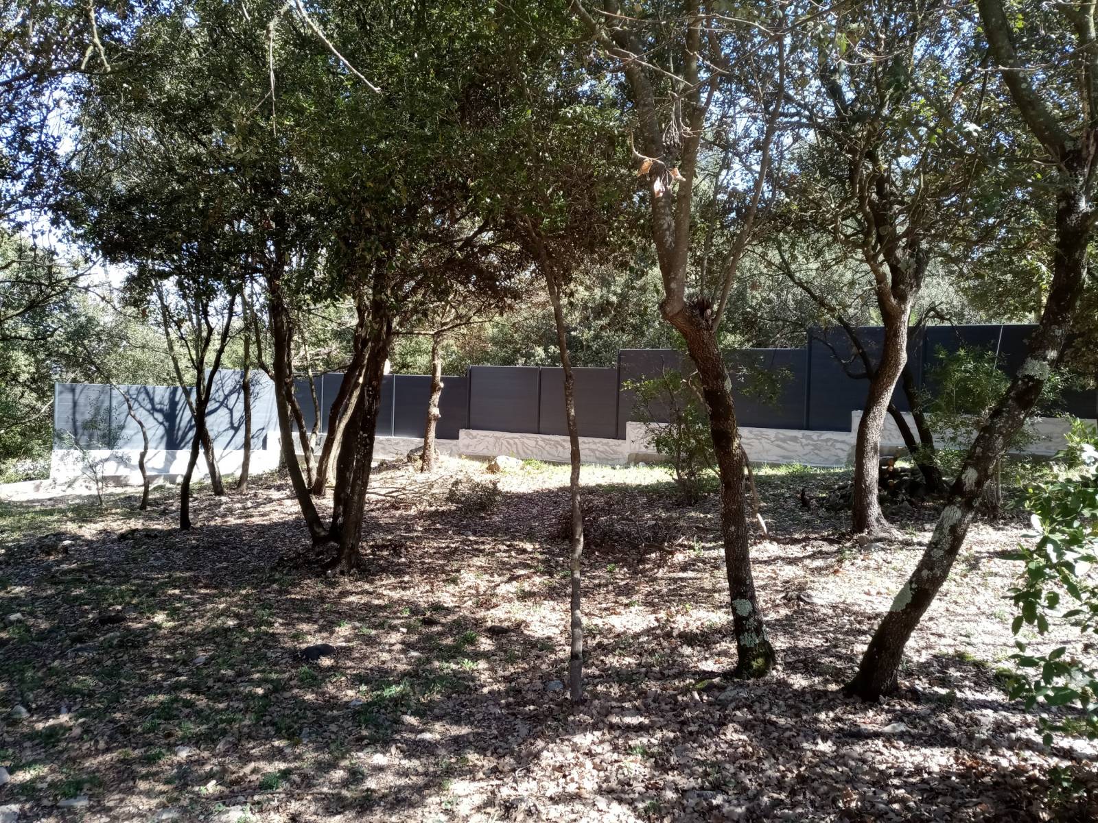 Cloture en plastique recyclé rigide dans le var