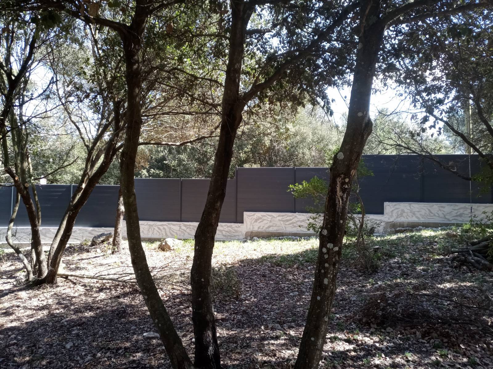 Clôture en plastique recyclé un occultant à 100% dans le var