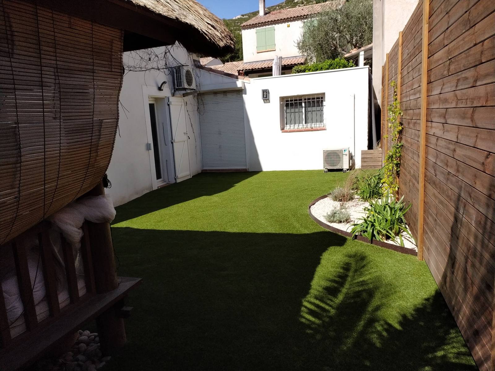 Réaménagement complet d'un petit jardin à Marseille