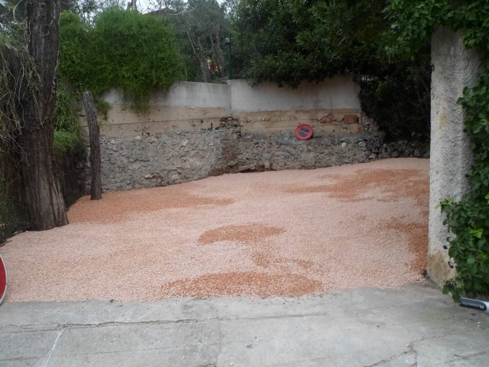 Parking stabilisé dans les bouches du RHône