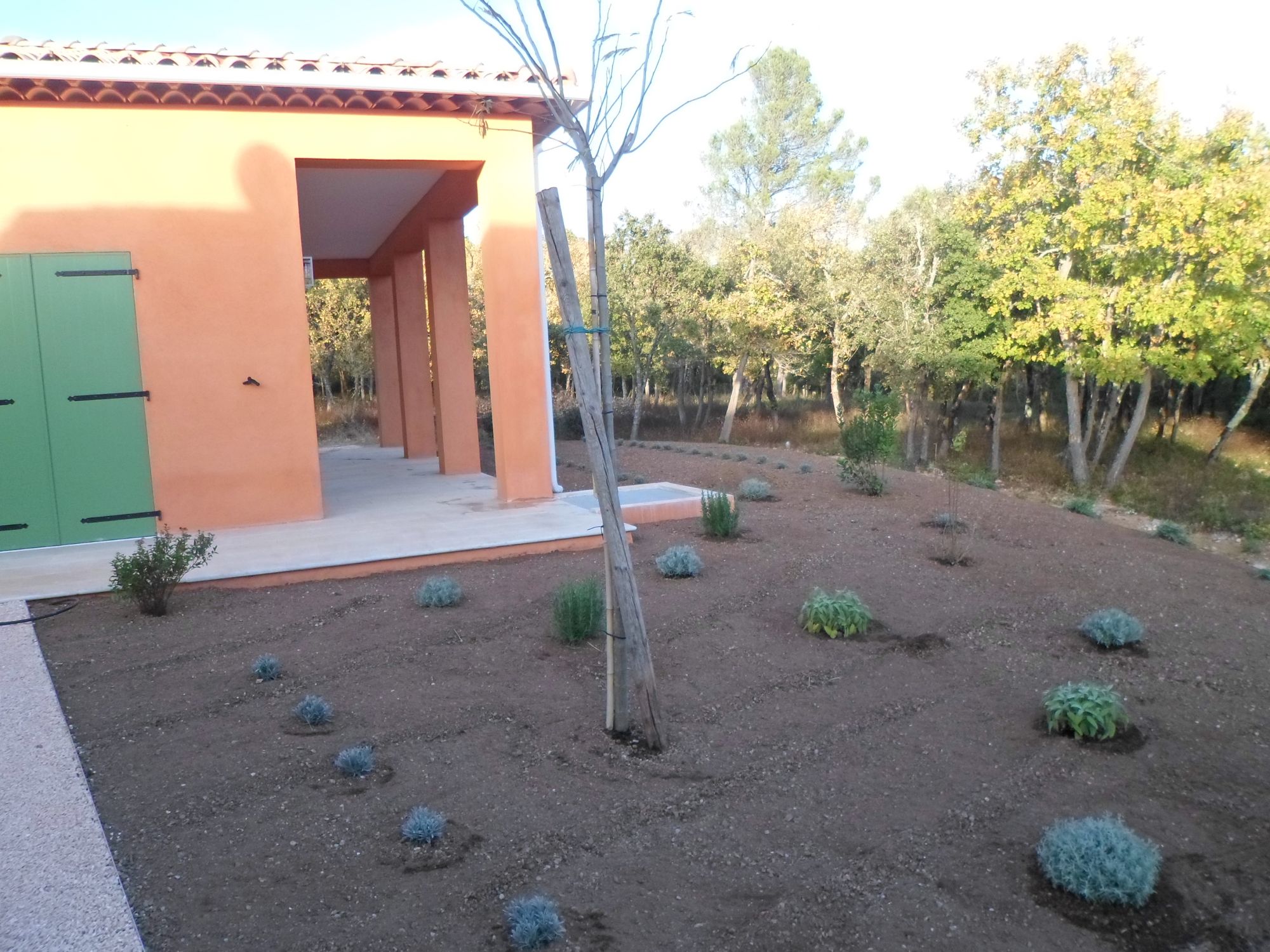 Création jardin par Jade Espaces Verts dans le Var