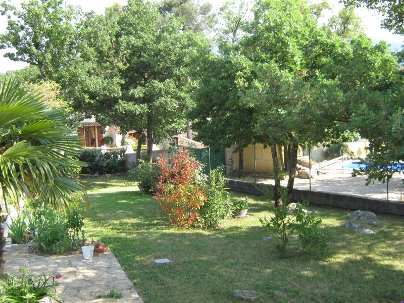 Taille arbuste a Saint maximin