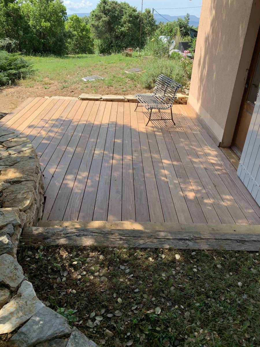 Terrasse en bois exotique du Cumaru à St Maximin