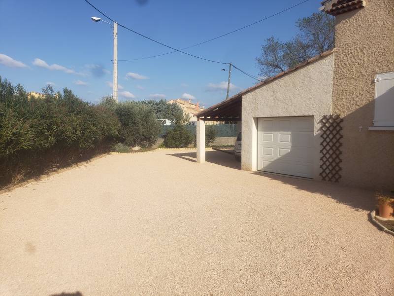 Parking stabilisé et permable à l'eau à Saint Maxmin dans le Var