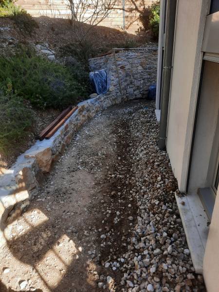 Zone pour création d'un cheminement en bois exotique à St Maximin