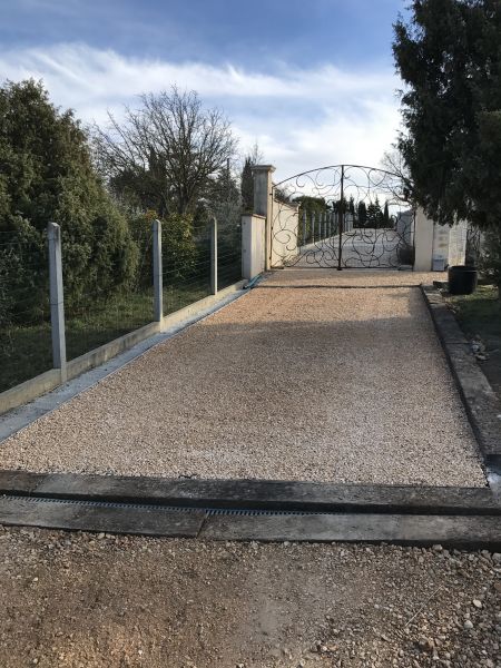 Dalle Gravel Grid stabilisation gravier dans le var
