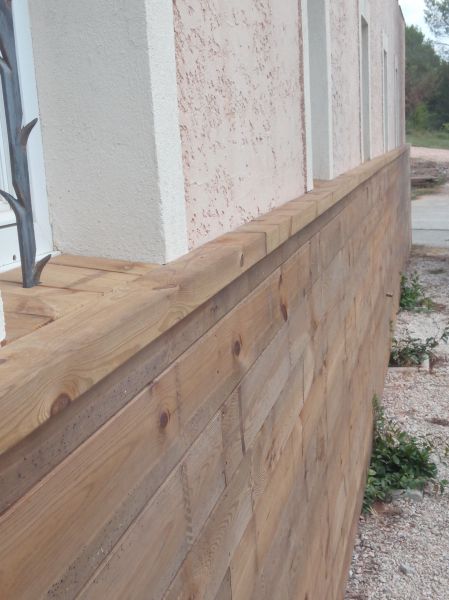 Finition bardage bois classe IV dans le VAr