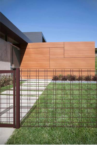 Grillage rigide grande maille dans le var