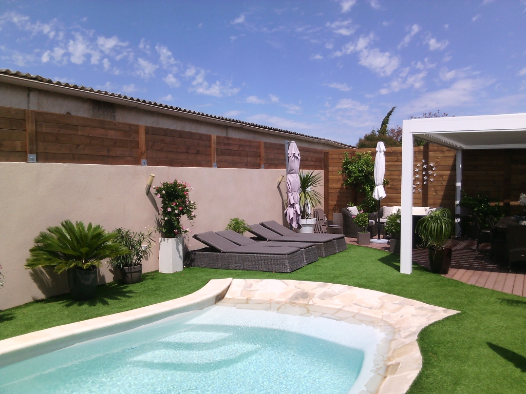 cloture bois massif dans le var