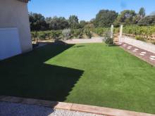Jade Espaces Verts Prix pour la pose d'une pelouse synthétique près d'Aubagne dans les Bouches-du-Rhône